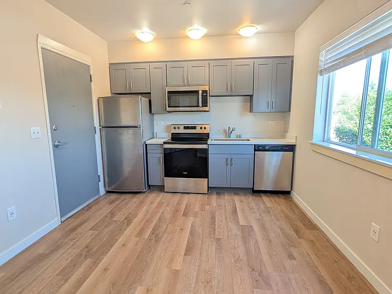 3715 McKinley Ave — Photo 1