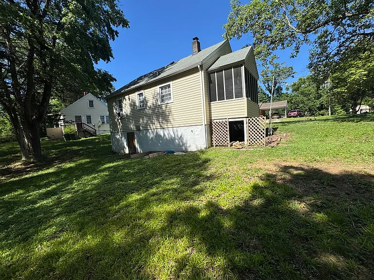 516 Wyne Dr — Photo 16