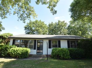 397 Sycamore Dr, Valparaiso, IN 46385