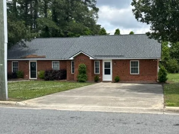 4340 W Horne Ave #B, Farmville, NC 27828
