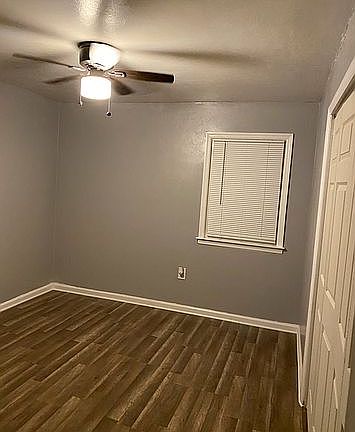 2nd image of 2938 Argonne Ave #B