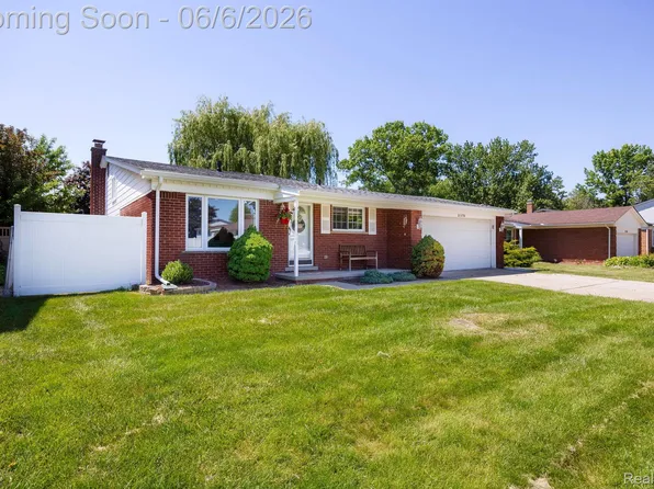 21076 Millbury Dr, Woodhaven, MI 48183