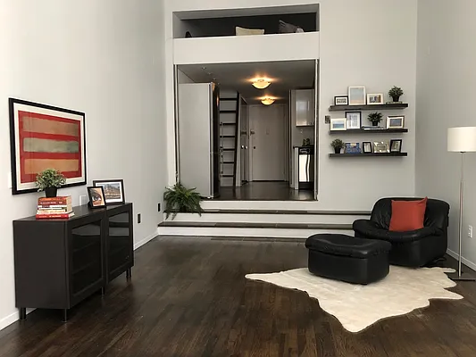 Sold by Compass | media 10