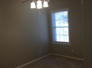 29 Canal St #2R, Woonsocket, RI 02895