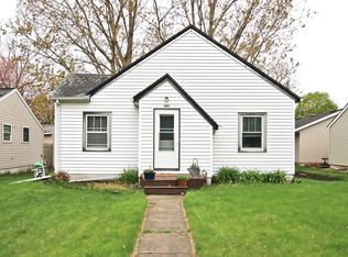 430 5th St E, Hector, MN 55342