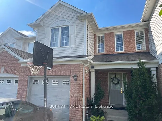 3 bed, $2,700 — Photo 2