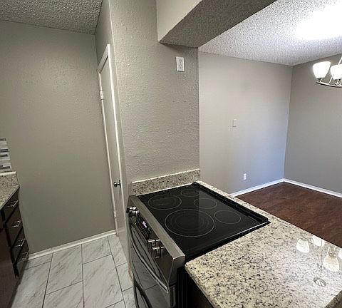 5th image of 401 12th Ave SE APT 248