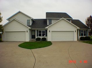 7624 Mielke Rd, Freeland, MI 48623
