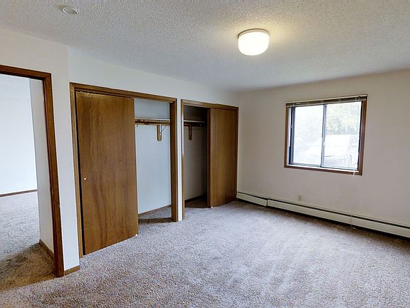 4th image of 137 N Hyland Ave Unit 2