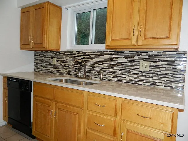 116 Berkey Dr — Photo 11