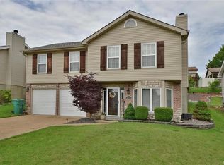 2509 Plymouth Dr, High Ridge, MO 63049