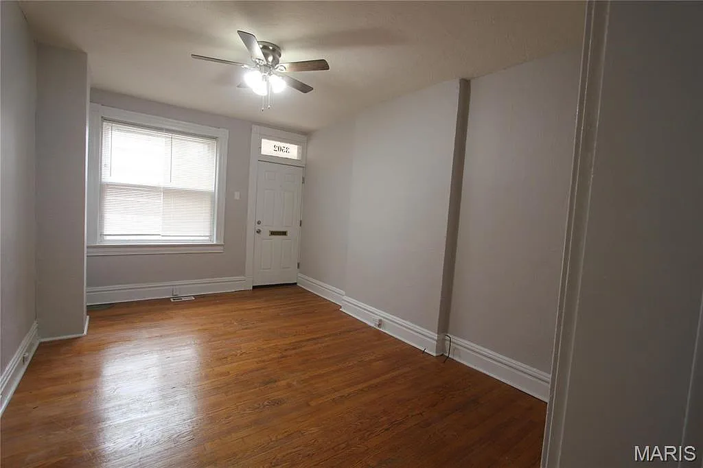 1 bed, 1.0 bath, 800 sqft, $925 — Photo 3
