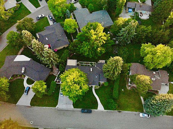 2nd image of 2830 E Morningside Dr