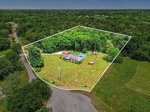 3rd image of 1149 Miller Rd