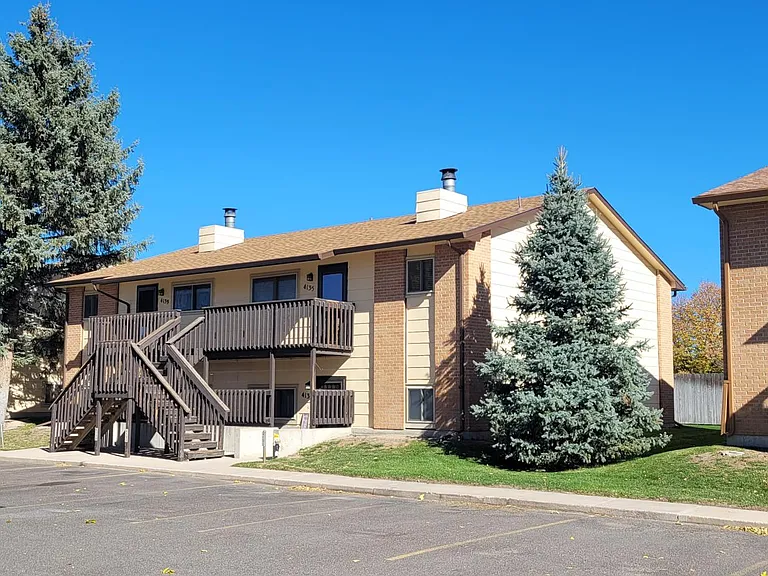 4135 Van Buren Ave — Photo 1