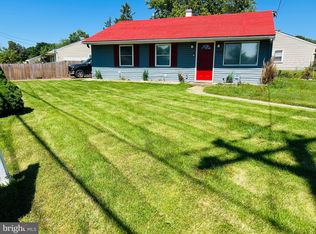 1000 Lindsay Rd, Oxon Hill, MD 20745