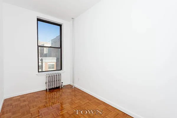 Rented by Town Residential | media 11