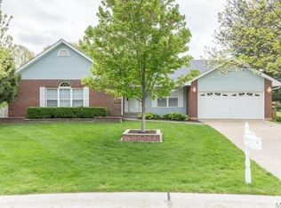 529 Brookneal Dr, Saint Charles, MO