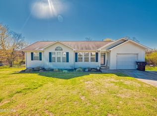 107 Squaw Ln, Madisonville, TN 37354
