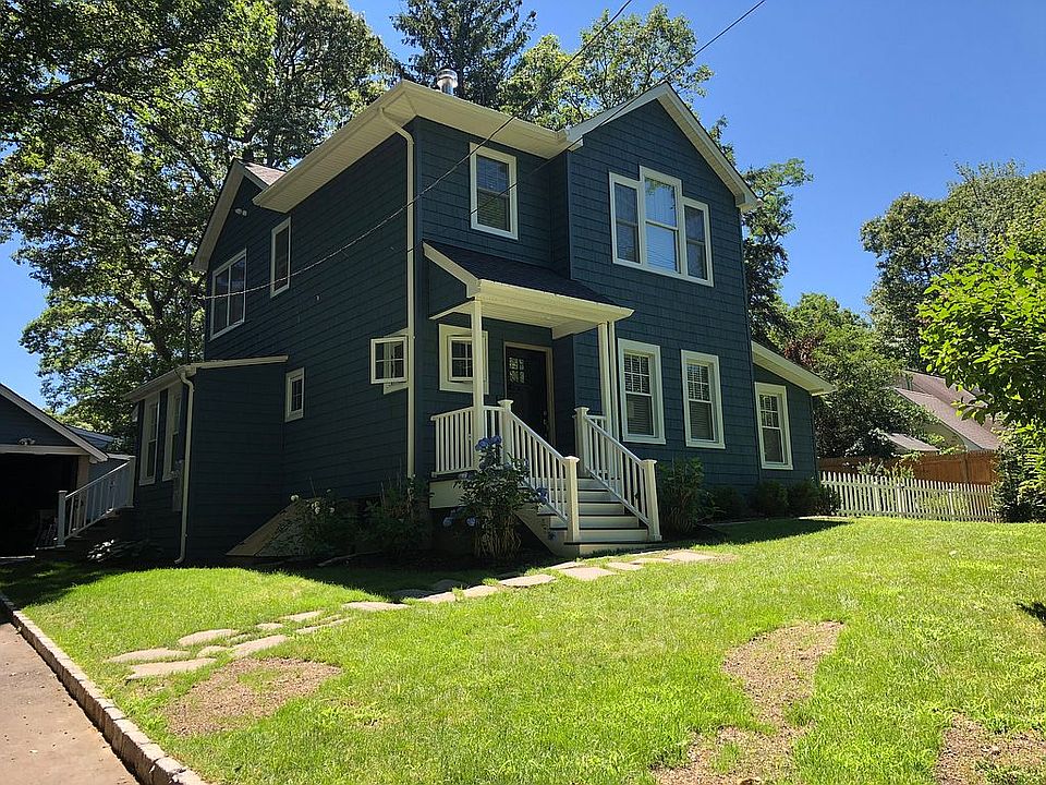 2nd image of 52 Brook Dr