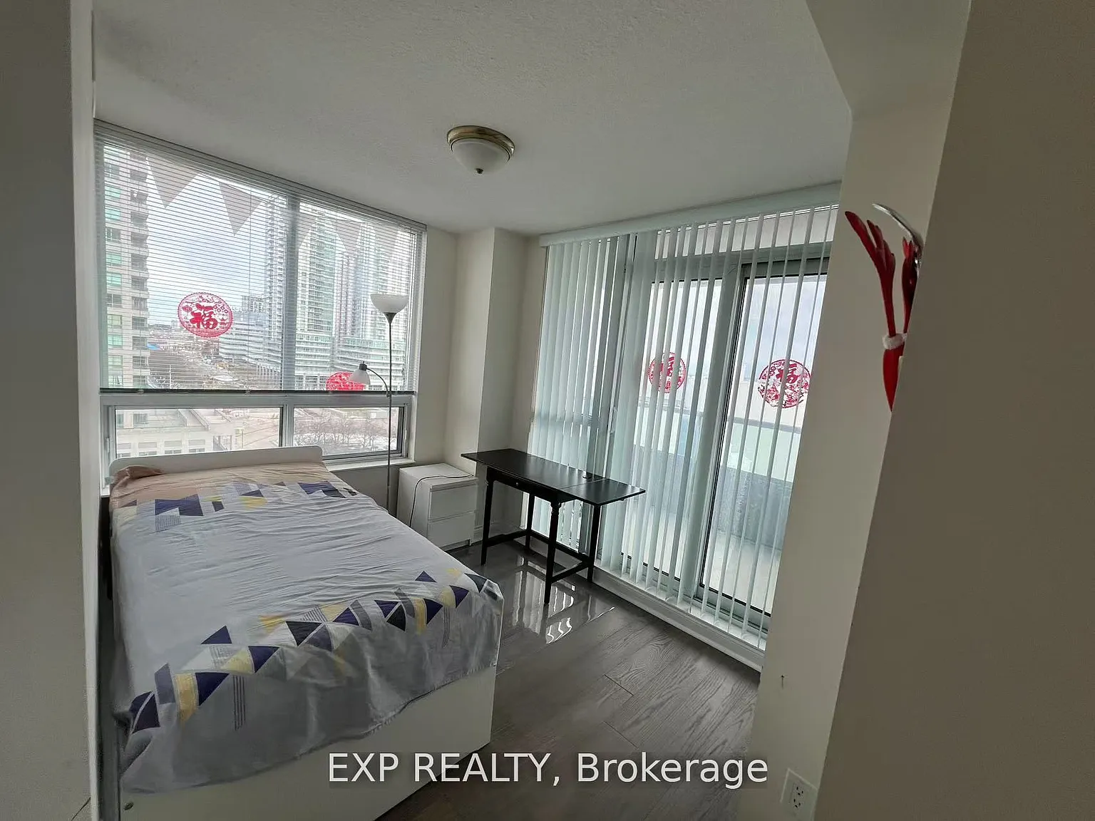 1 bed, $1,300 — Photo 3