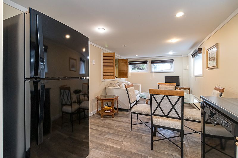 Saanich House for rent - 1 Bedroom — photo 4