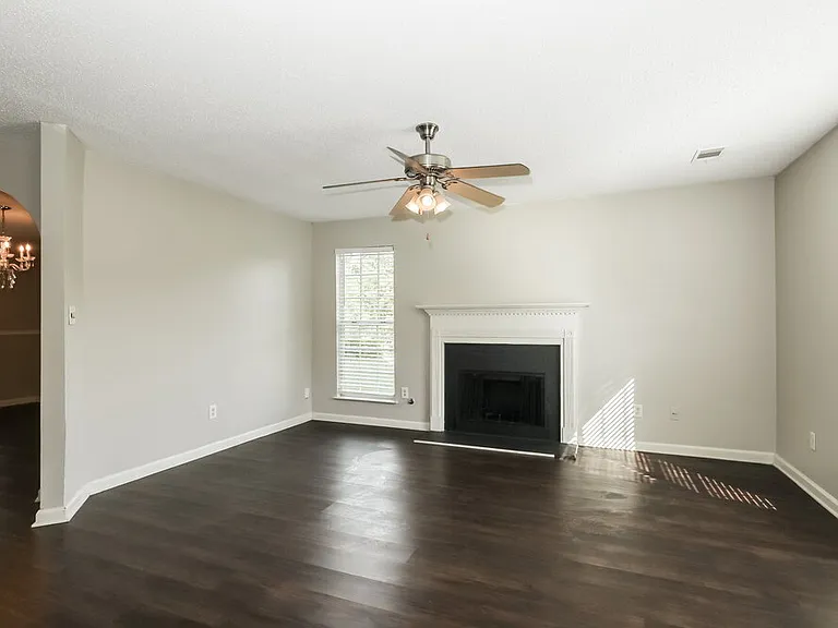 504 Wyntuck Dr — Photo 5