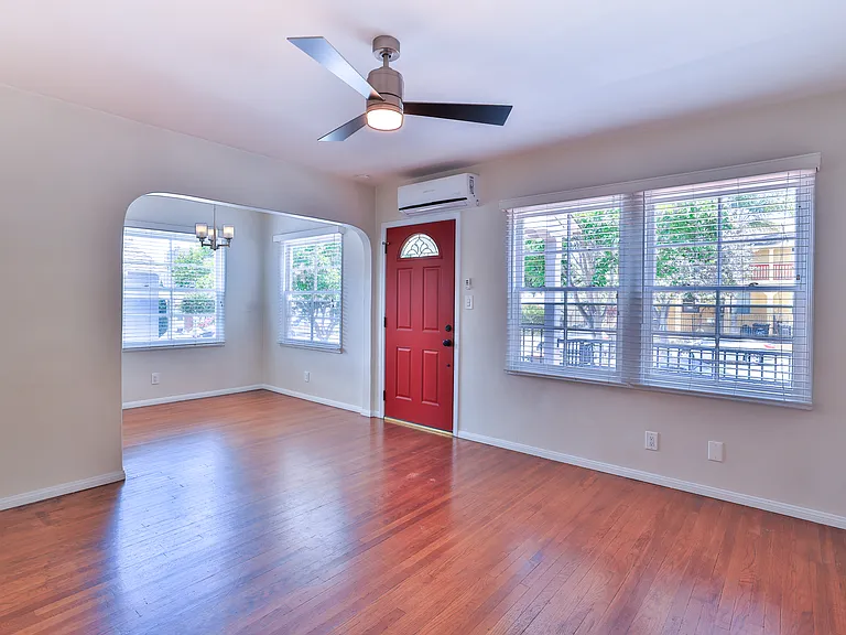 2015 J St — Photo 5