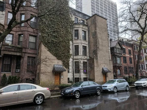 61 E Cedar St APT 1A, Chicago, IL 60611