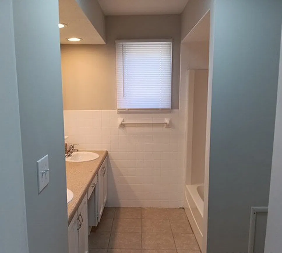 2201 Saratoga Drive, Unit 3 — Photo 4