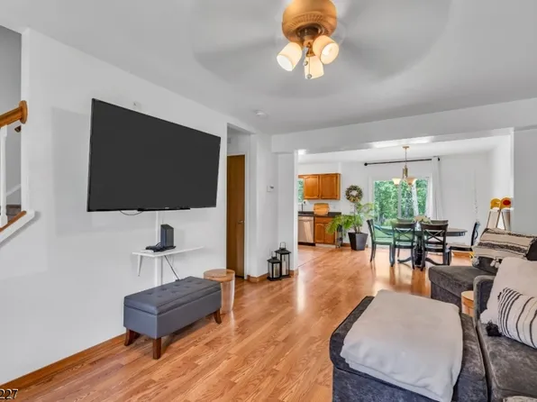 108 Lenape Trl, Washington Boro, NJ 07882