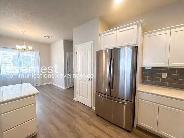 6361 Old Glory Dr — Photo 3