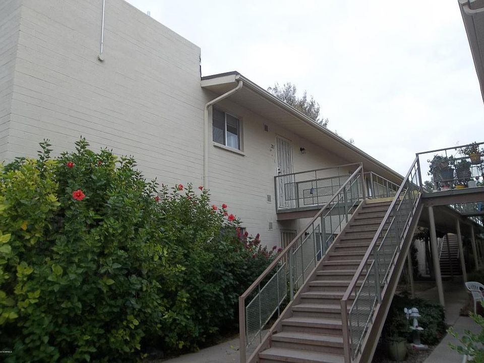2nd image of 720 N 82nd St APT E201