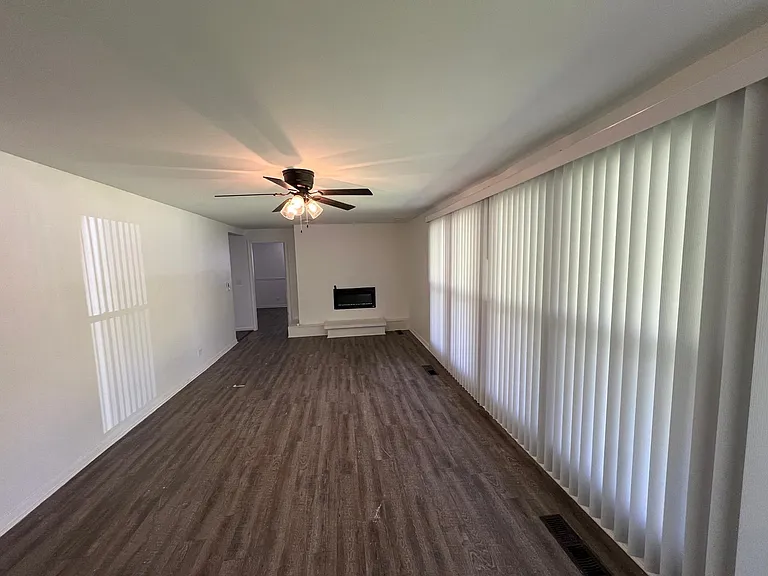 18801 Loretto Ln — Photo 11
