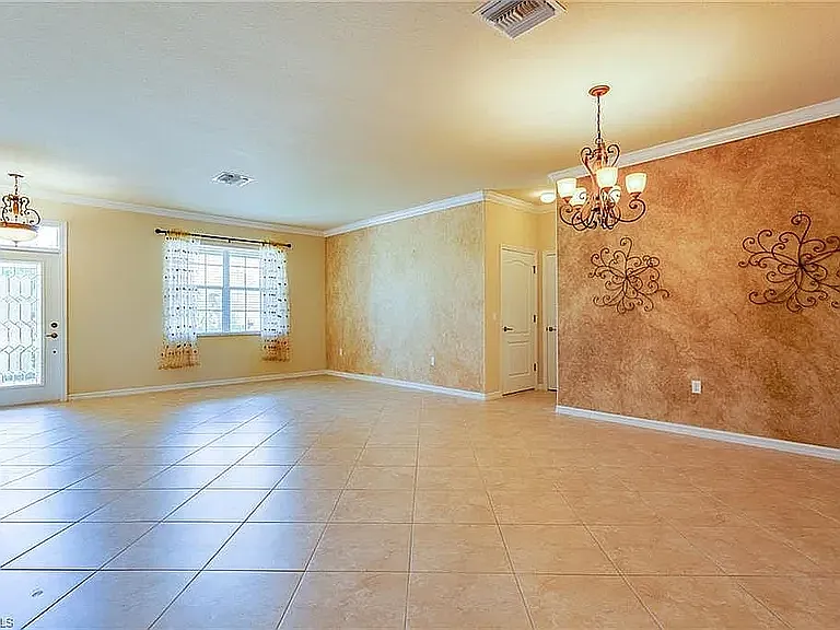 8063 Princeton Dr — Photo 27