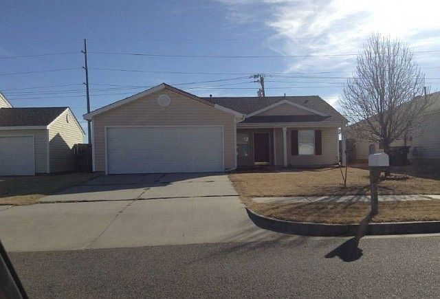 1st image of 508 English Elm Ln