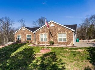 4000 Twinbrook Dr, Hillsboro, MO 63050
