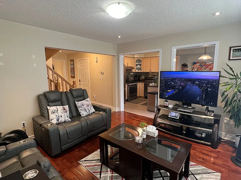 860 Luxton Dr — Photo 12