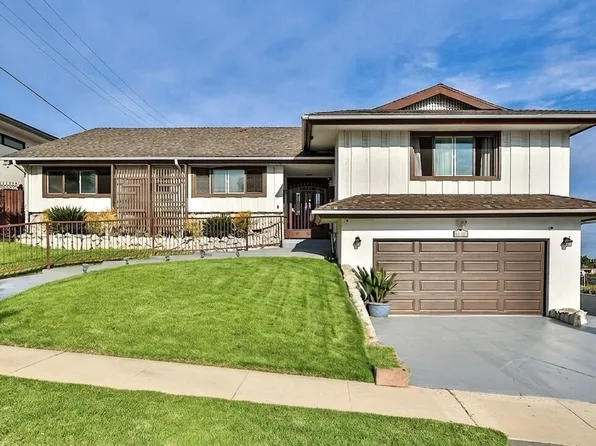 5720 S Chariton Ave, Los Angeles, CA 90056