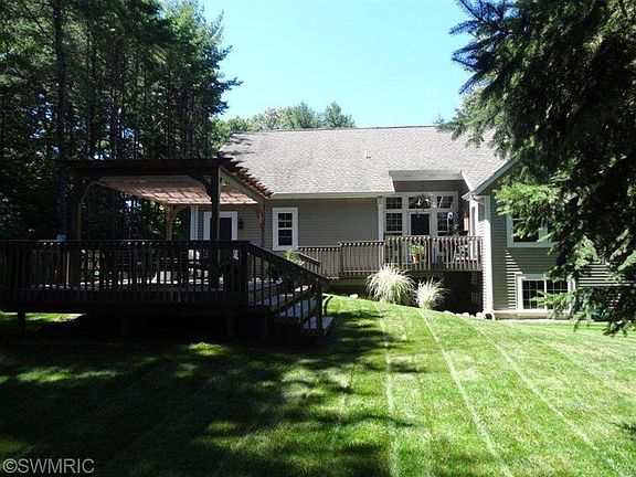 2nd image of 3321 Coppice Ct