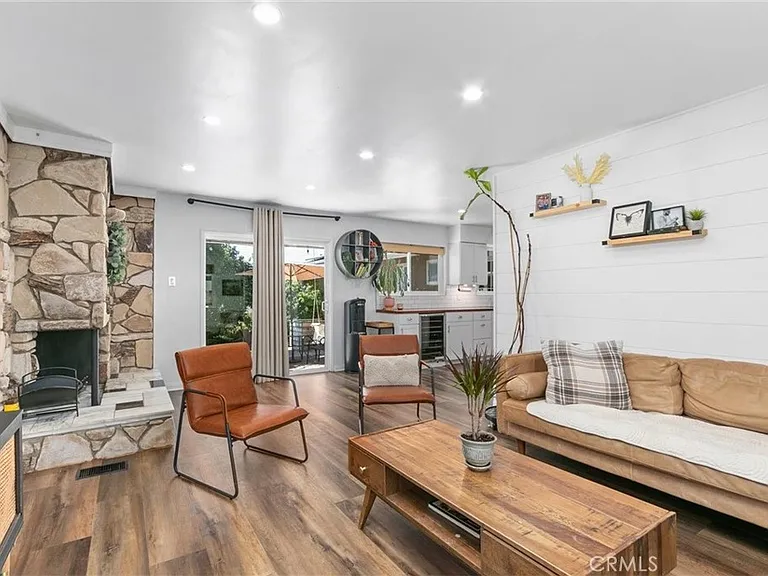 11758 Grant Dr — Photo 13