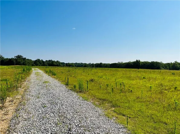 1059 Little Corner Rd, Hessmer, LA 71341