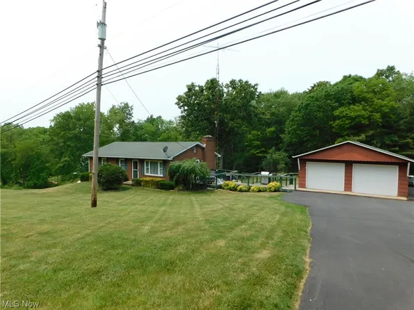 5645 Breezehill Rd SW, East Sparta, OH 44626