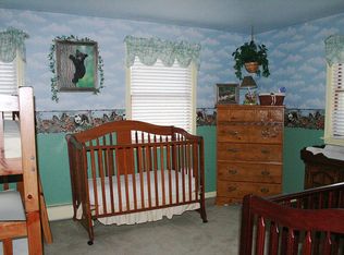 73 Teen Challenge Rd, Womelsdorf, PA 19567