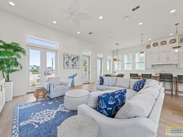 8201 Water St, South Padre Island, TX 78597