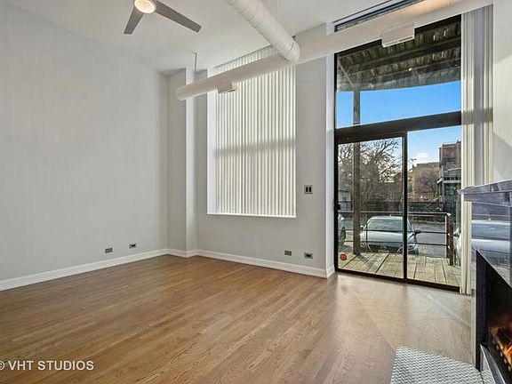 4th image of 2343 N Greenview Ave APT 109