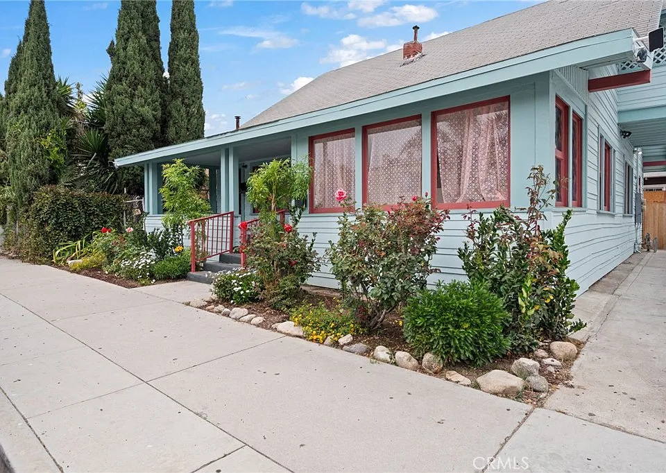 332 N Daisy Ave