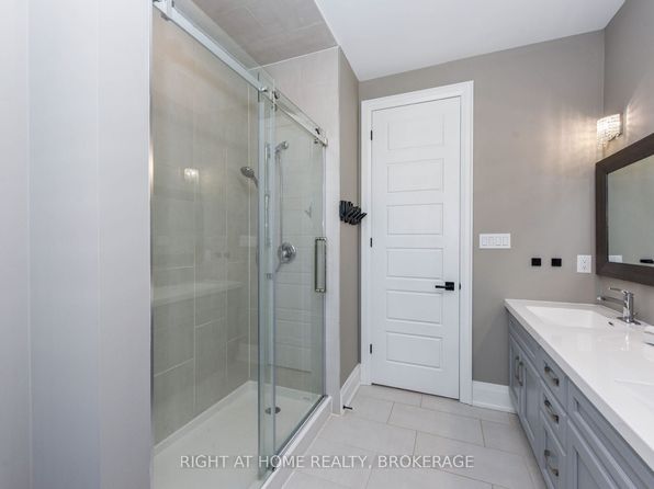 107 Yates Dr, Milton, ON L9E 1S5