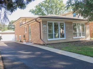 8935 Moody Ave, Morton Grove, IL 60053