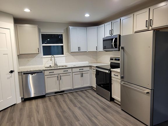2nd image of 300 Elizabeth Ave